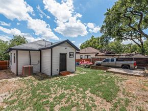 447 W Clarendon Drive , Dallas Texas 75208