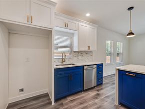 447 W Clarendon Drive , Dallas Texas 75208