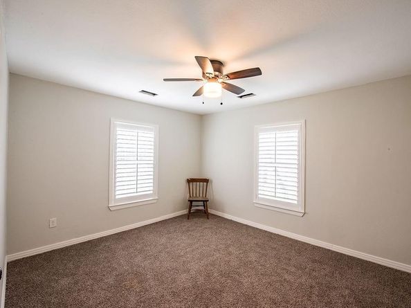 1619  McCormick Street , Denton Texas 76205