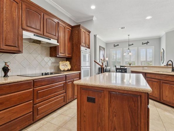 11208  Brook Green Lane , Haslet Texas 76052