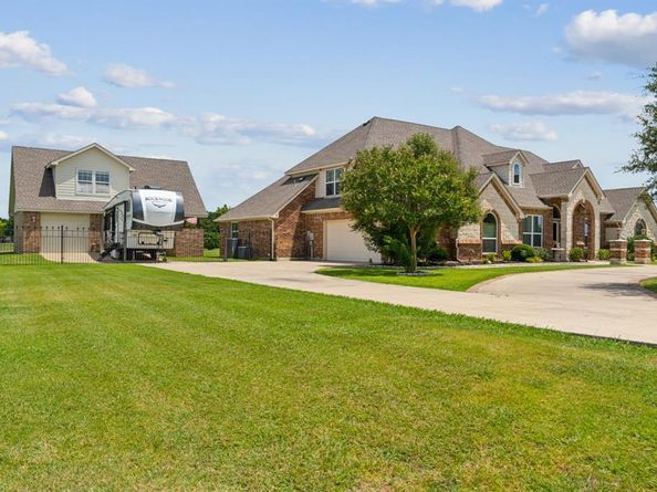 11208  Brook Green Lane , Haslet Texas 76052