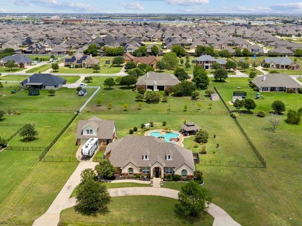 11208  Brook Green Lane , Haslet Texas 76052