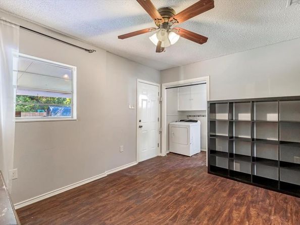 6043  Overlook Drive , Dallas Texas 75227