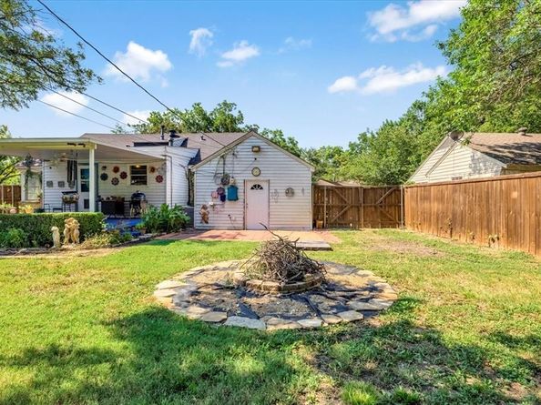 6043  Overlook Drive , Dallas Texas 75227