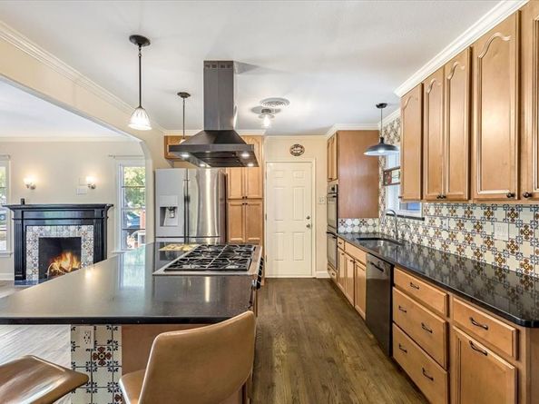 6043  Overlook Drive , Dallas Texas 75227