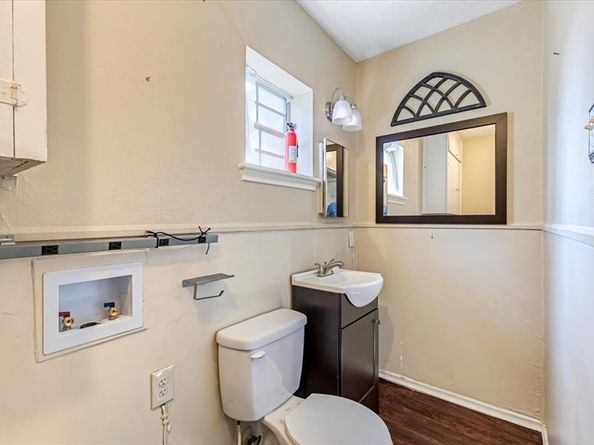 6043  Overlook Drive , Dallas Texas 75227