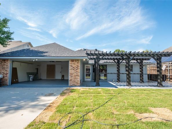 1504  Barclay Drive , Carrollton Texas 75007