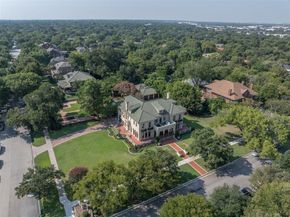 1001  Elizabeth Boulevard , Fort Worth Texas 76110