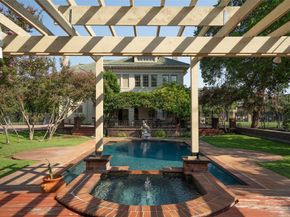 1001  Elizabeth Boulevard , Fort Worth Texas 76110