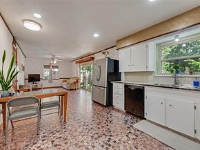2731 W 11th Street , Irving Texas 75060