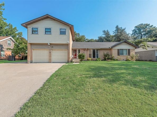 2731 W 11th Street , Irving Texas 75060