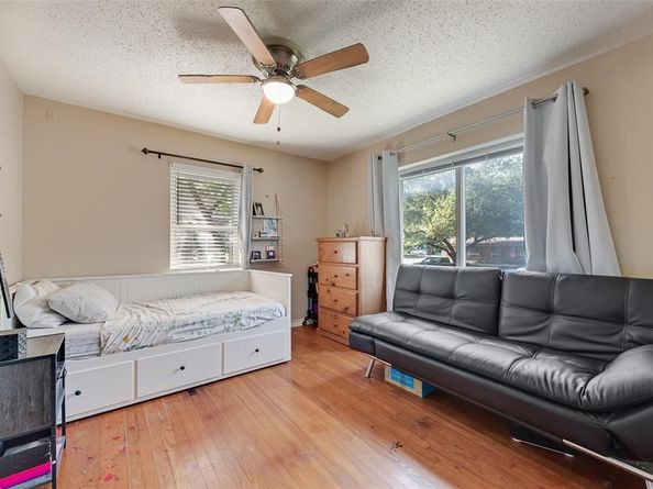 2731 W 11th Street , Irving Texas 75060
