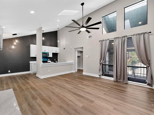 7522  Holly Hill Drive  58, Dallas Texas 75231