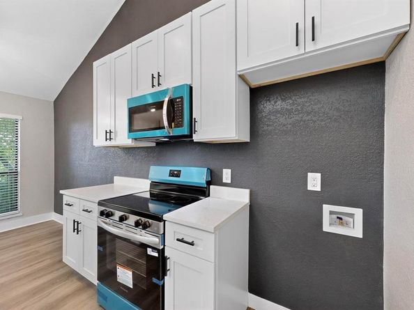 7522  Holly Hill Drive  58, Dallas Texas 75231