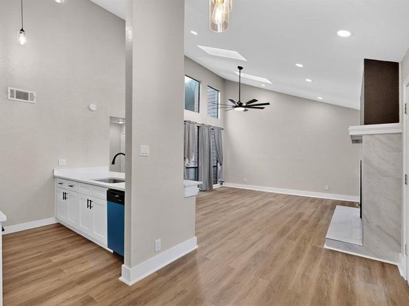 7522  Holly Hill Drive  58, Dallas Texas 75231