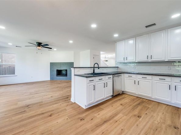 1999  Bishop Hill  , Frisco Texas 75036