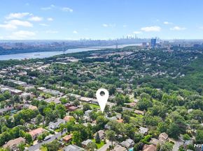 519 E Palisade Avenue, Englewood Cliffs NJ 07632