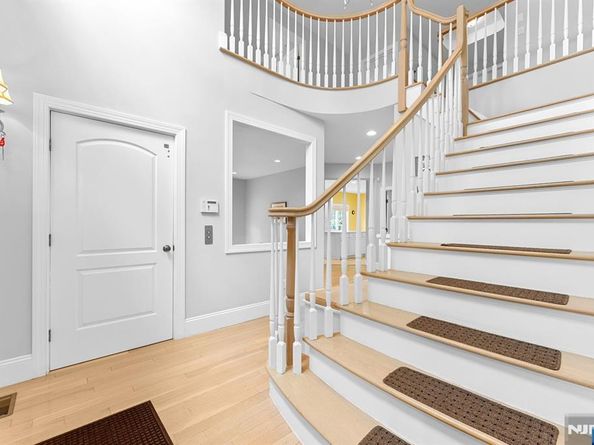 519 E Palisade Avenue, Englewood Cliffs NJ 07632