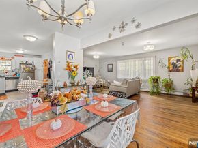 22 Acorn Road, Secaucus NJ 07094