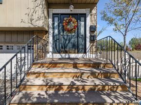 22 Acorn Road, Secaucus NJ 07094