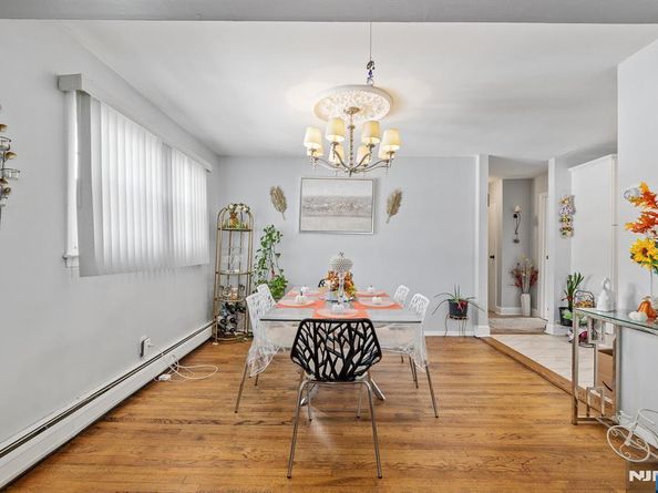 22 Acorn Road, Secaucus NJ 07094