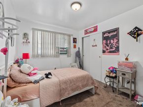 22 Acorn Road, Secaucus NJ 07094