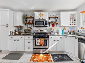 22 Acorn Road, Secaucus NJ 07094