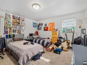 22 Acorn Road, Secaucus NJ 07094