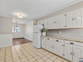 22 Acorn Road, Secaucus NJ 07094