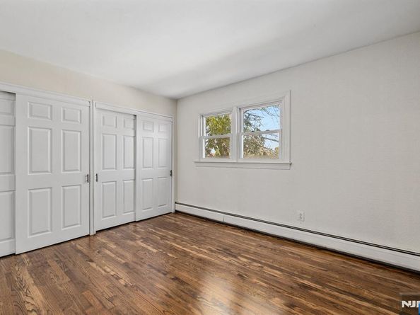 22 Acorn Road, Secaucus NJ 07094
