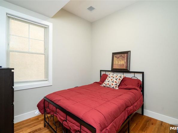 40 Wright Avenue, Jersey City NJ 07306