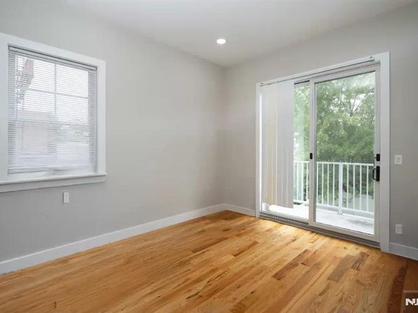 40 Wright Avenue, Jersey City NJ 07306