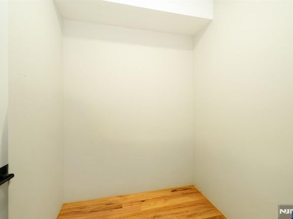 40 Wright Avenue, Jersey City NJ 07306