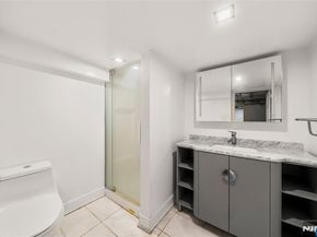 450 Fort Lee Road, Leonia NJ 07605