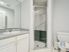 32 Laurie Drive, Englewood Cliffs NJ 07632