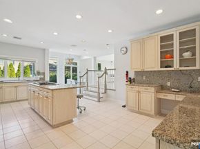 32 Laurie Drive, Englewood Cliffs NJ 07632