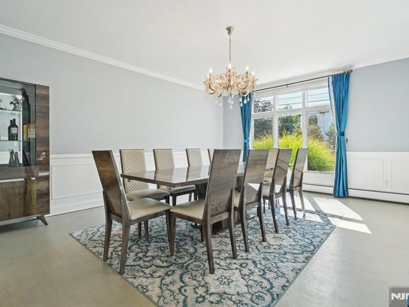 32 Laurie Drive, Englewood Cliffs NJ 07632