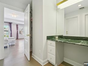 32 Laurie Drive, Englewood Cliffs NJ 07632