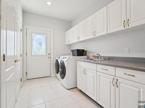 32 Laurie Drive, Englewood Cliffs NJ 07632