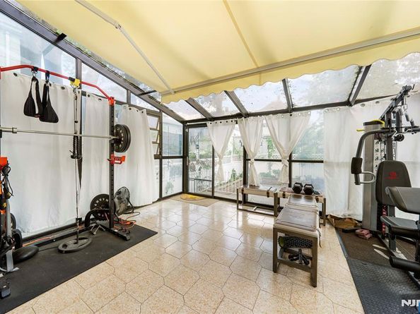 413 76th Street, North Bergen NJ 07047