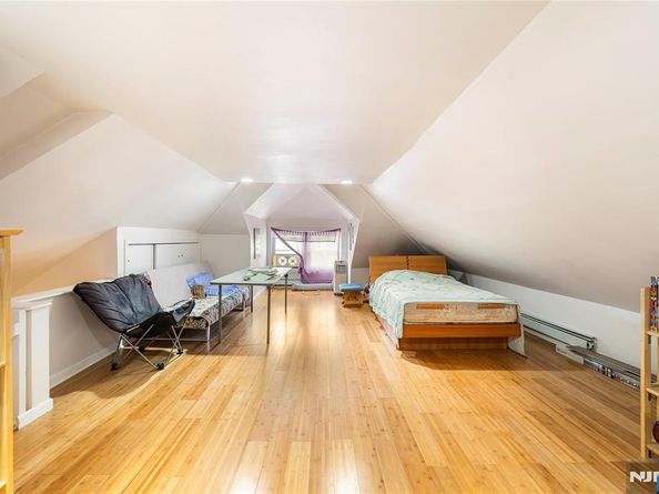 413 76th Street, North Bergen NJ 07047