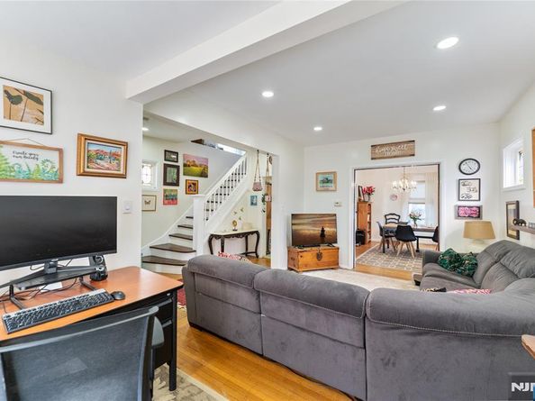 186 Oakwood Avenue, Cliffside Park NJ 07010