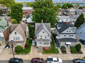 186 Oakwood Avenue, Cliffside Park NJ 07010