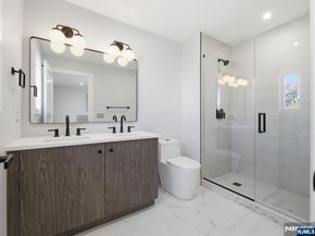 138-140A Weigands Lane, Secaucus NJ 07094