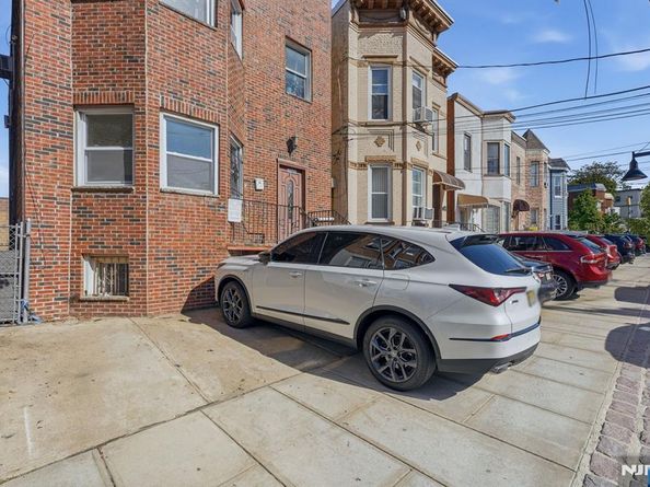 1507 Kerrigan Avenue, Union City NJ 07087