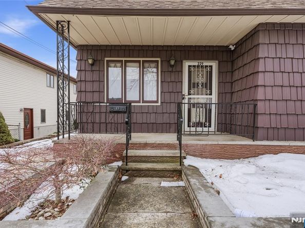 229 Centre Avenue, Secaucus NJ 07094