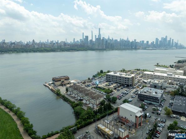 7706 Marine Road, North Bergen NJ 07047