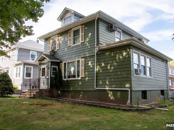 883 Ray Avenue, Ridgefield NJ 07657