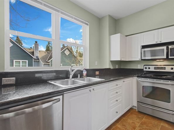3116 164th Street SW 1101, Lynnwood WA 98087