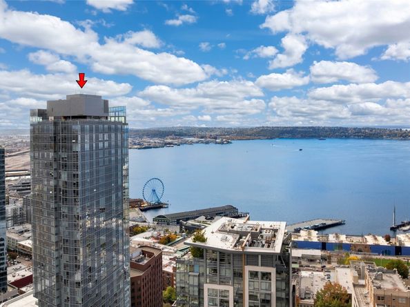121 Stewart Street 501, Seattle WA 98101